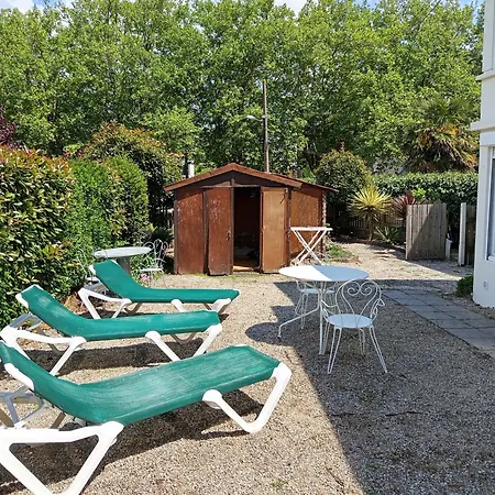Embrun - T2 Avec Jardin Pres De La