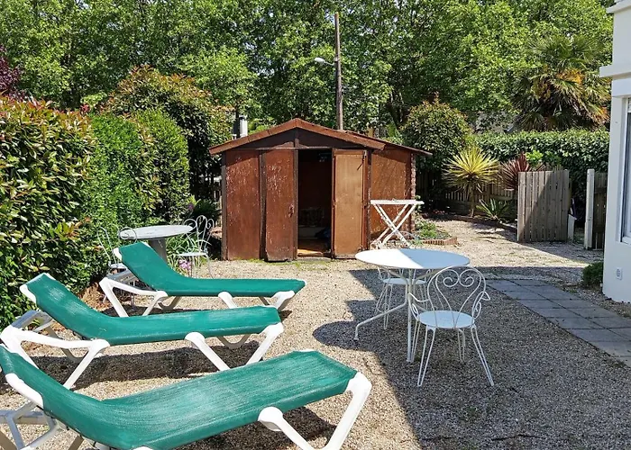 Embrun - T2 Avec Jardin Près De La